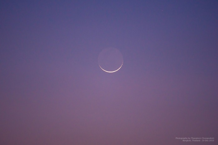 Waning crescent in the morning